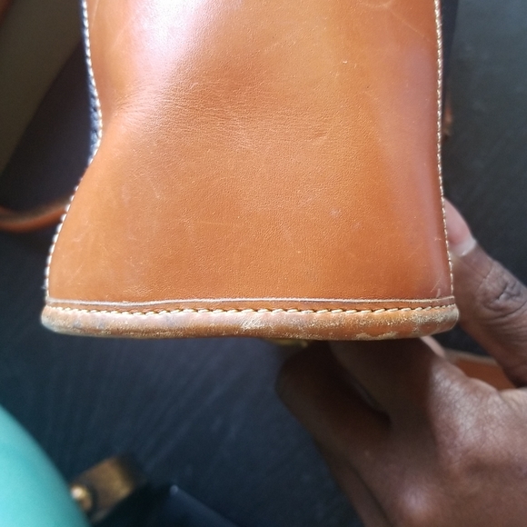 Vintage Dooney & Bourke pebbled leather satchel- A Classic Bag - Picture 7 of 10